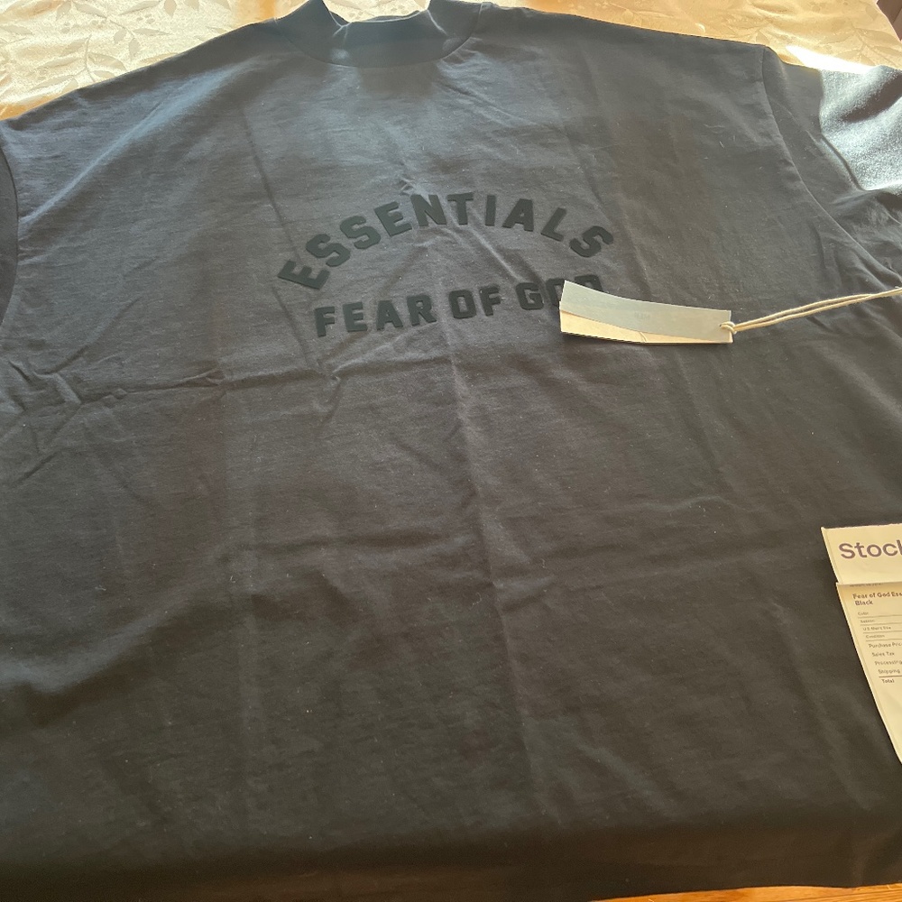 Fear of God Essentials Arch Logo Tee Jet Black